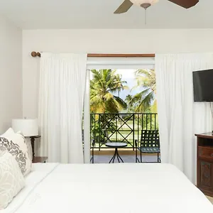 villa-montana-beach-resort.comcaribbean.com/